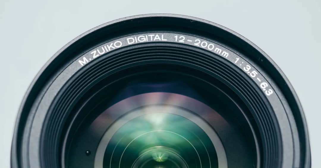 Jaki obiektyw reporterski wybrać, by uniknąć rozczarowania?