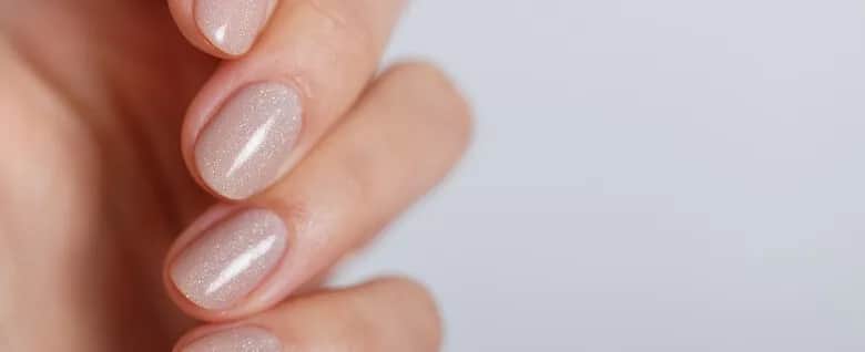 Jak zrobić zdjęcie paznokci, aby wyglądały profesjonalnie i pięknie