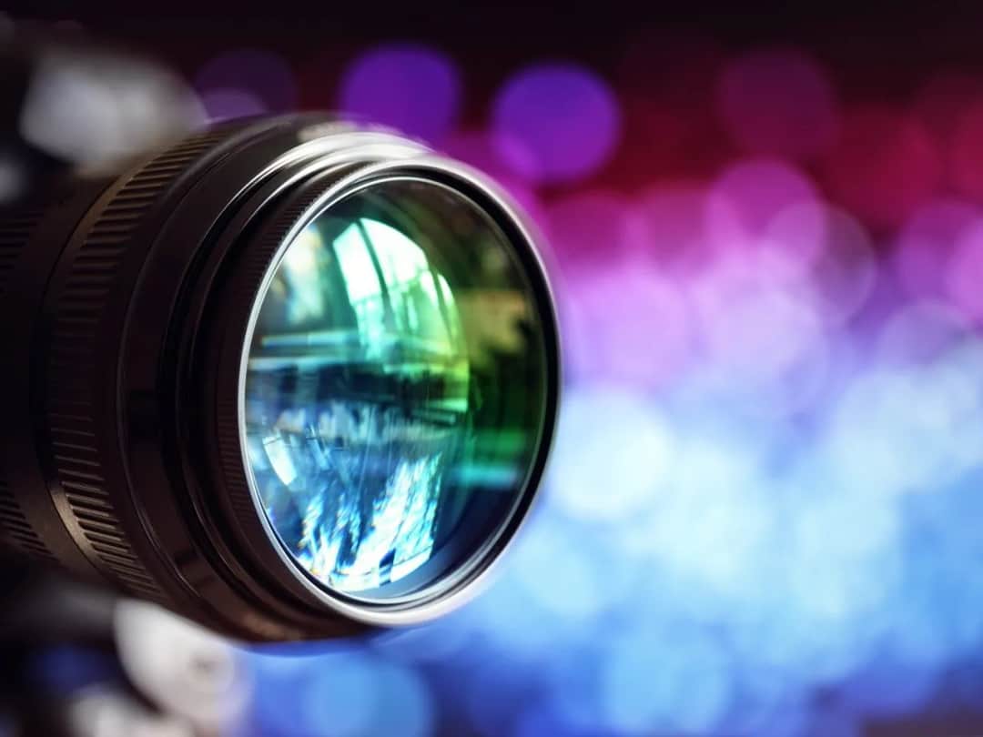 Jakie obiektywy pasują do Sony Alfa 6000, aby poprawić Twoje zdjęcia?