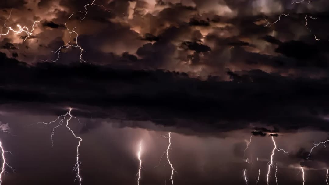 Jak zrobić zdjęcie pioruna telefonem - skuteczne techniki i porady