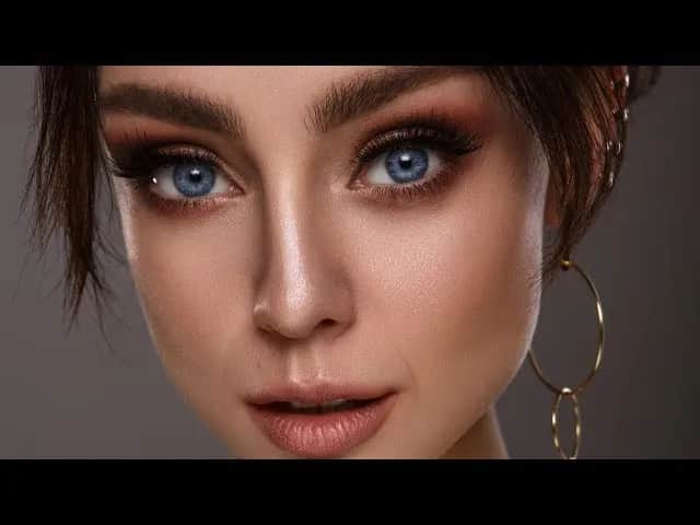 Jak rozjaśnić twarz w Photoshopie i osiągnąć naturalny efekt