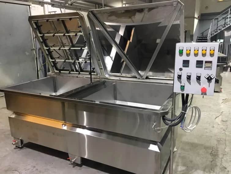 Co potrzebne do hydrografiki? Niezbędne materiały i narzędzia