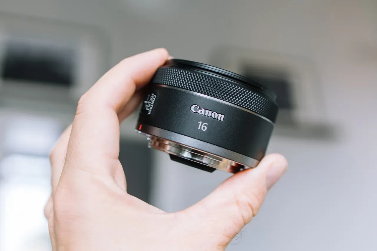 Jakie obiektywy pasują do Canona? Sprawdź idealne dopasowanie dla siebie