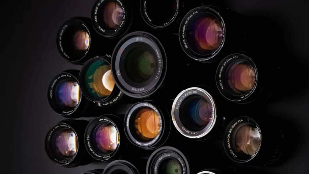 Jaki obiektyw do kościoła? Wybierz idealny obiektyw do niskiego światła